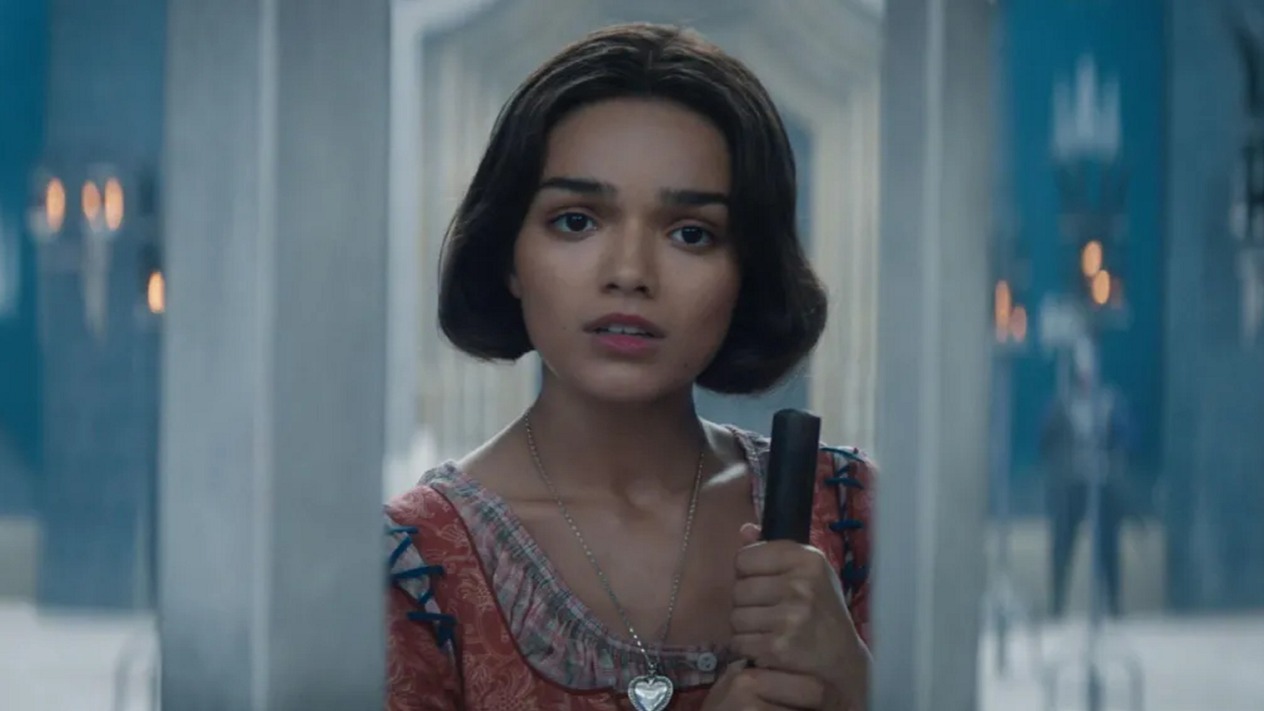 Disney’in Pamuk Prenses filmi olumsuz eleştirilere rağmen gişede zirvede