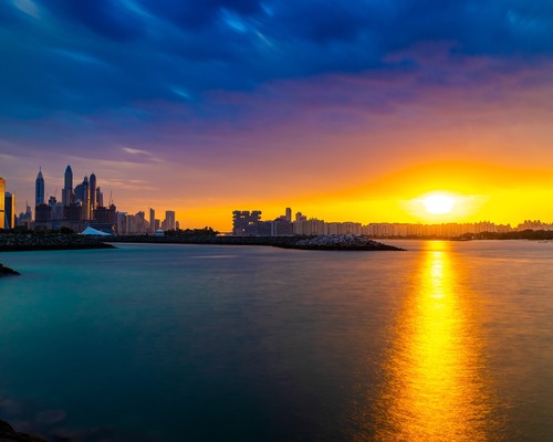 Dubai finans merkezi savaş risklerine rağmen 10 bin şirketi aştı