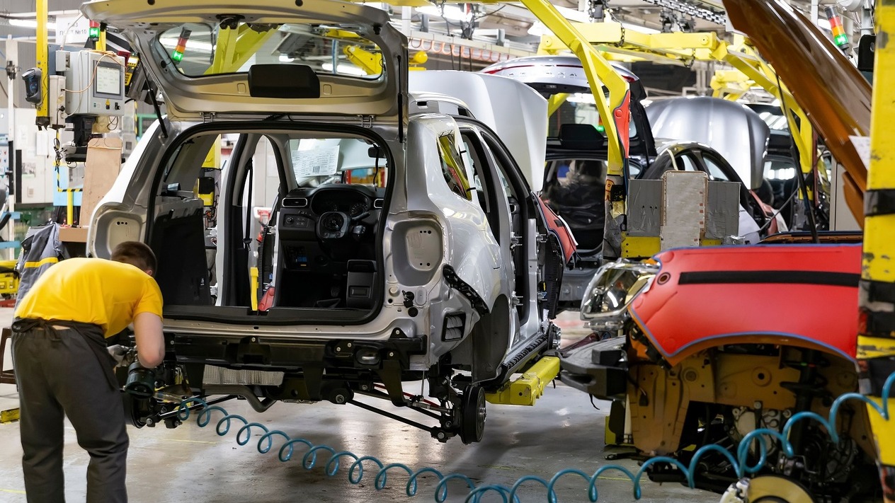 Dünyanın en büyük otomobil üreticileri yazılımda nasıl geri kaldı?