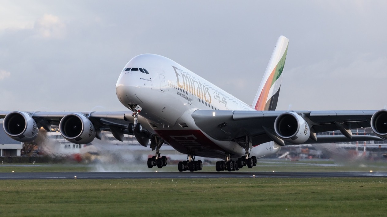 Dünyanın en büyük yolcu uçakları sürekli arızalanıyor