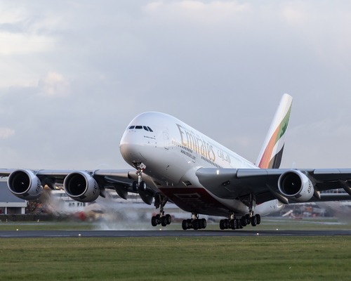 Dünyanın en büyük yolcu uçakları sürekli arızalanıyor