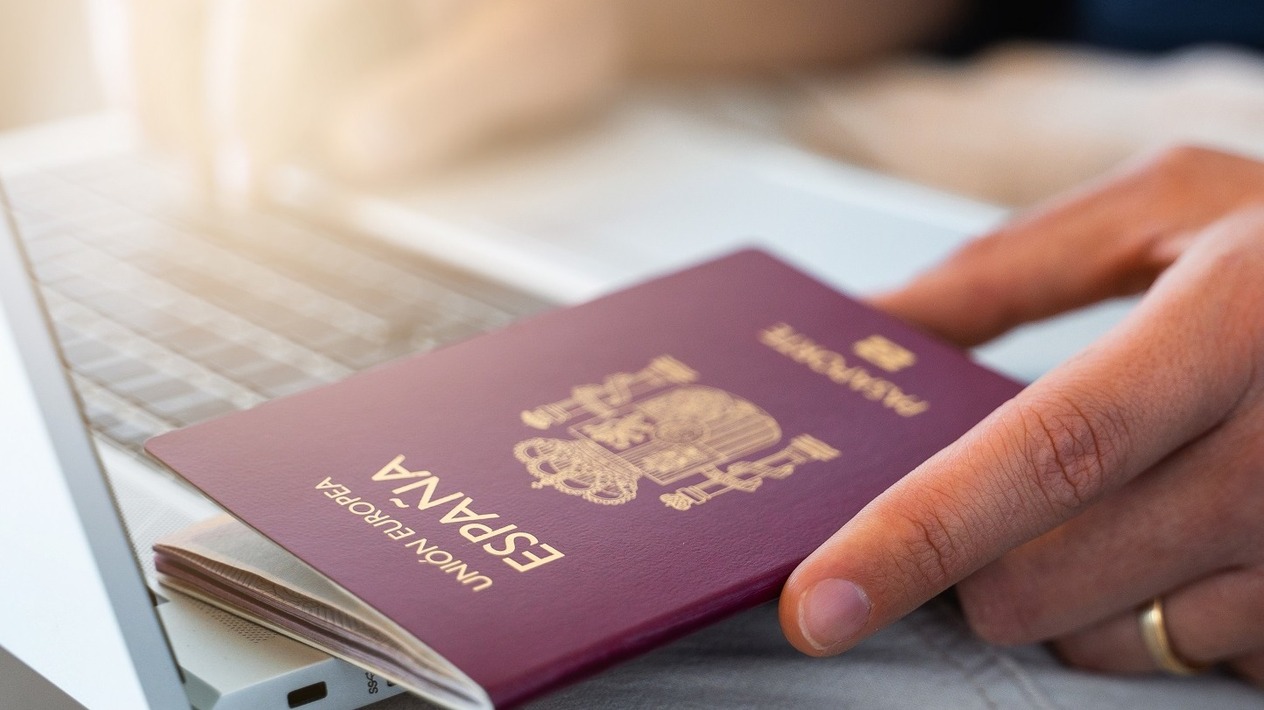 Dünyanın en güçlü ve erişilebilir pasaportları: İspanya ve Yunanistan öne çıkıyor