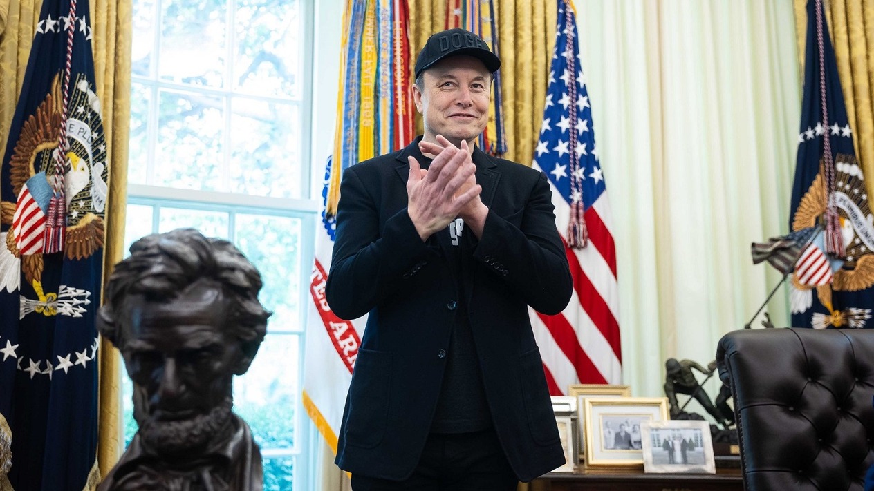 Dünyanın en zengin adamı ne kadar maaş almalı?