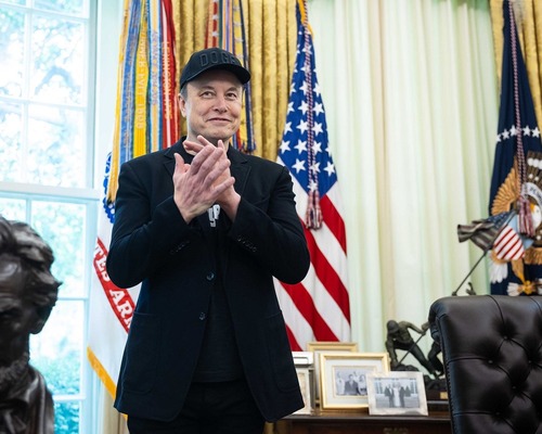 Dünyanın en zengin adamı ne kadar maaş almalı?