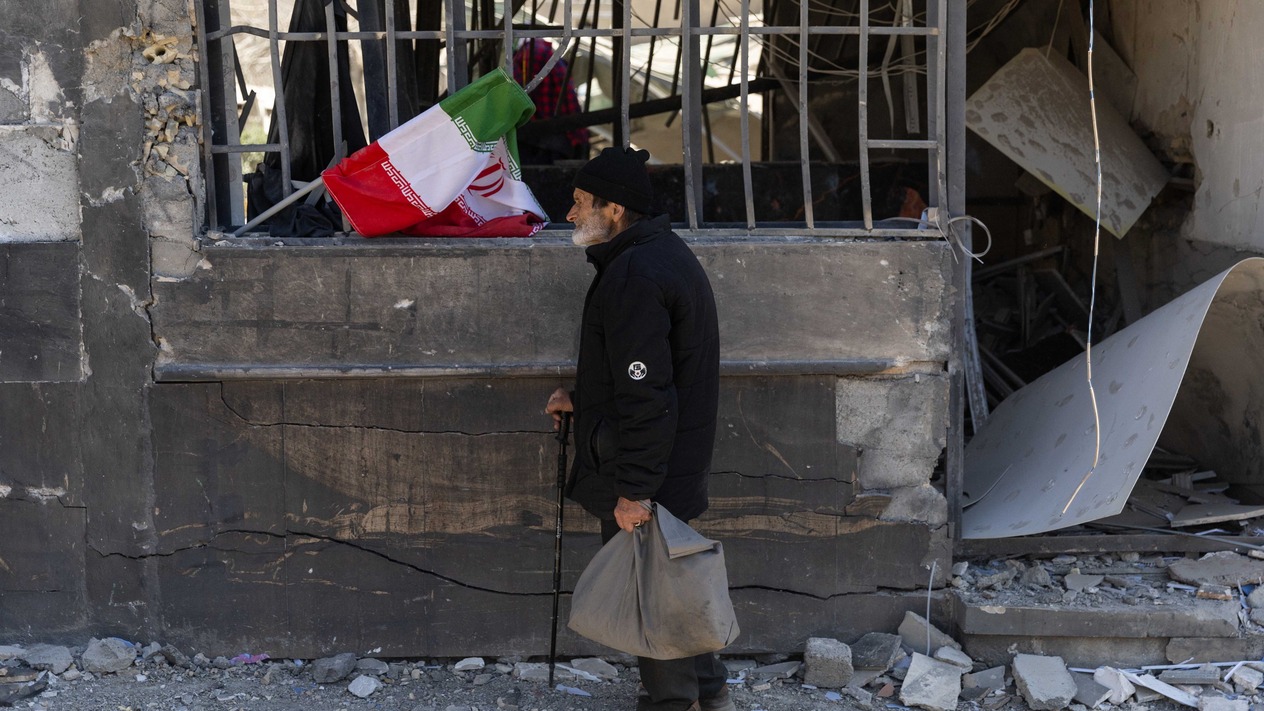 Düşenin dostu olmaz: Savaşın ortasında İran’ın artan yalnızlığı