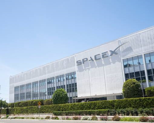 SpaceX dünyanın en değerli özel girişimi oldu