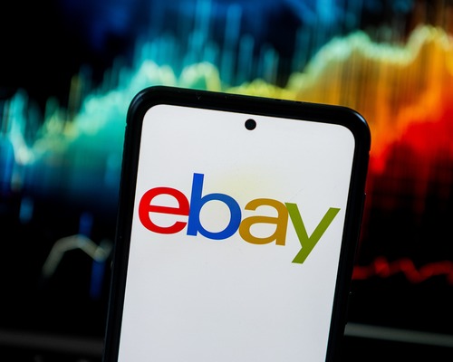 eBay gelir tahminini yükseltti, Depop’u satın aldı