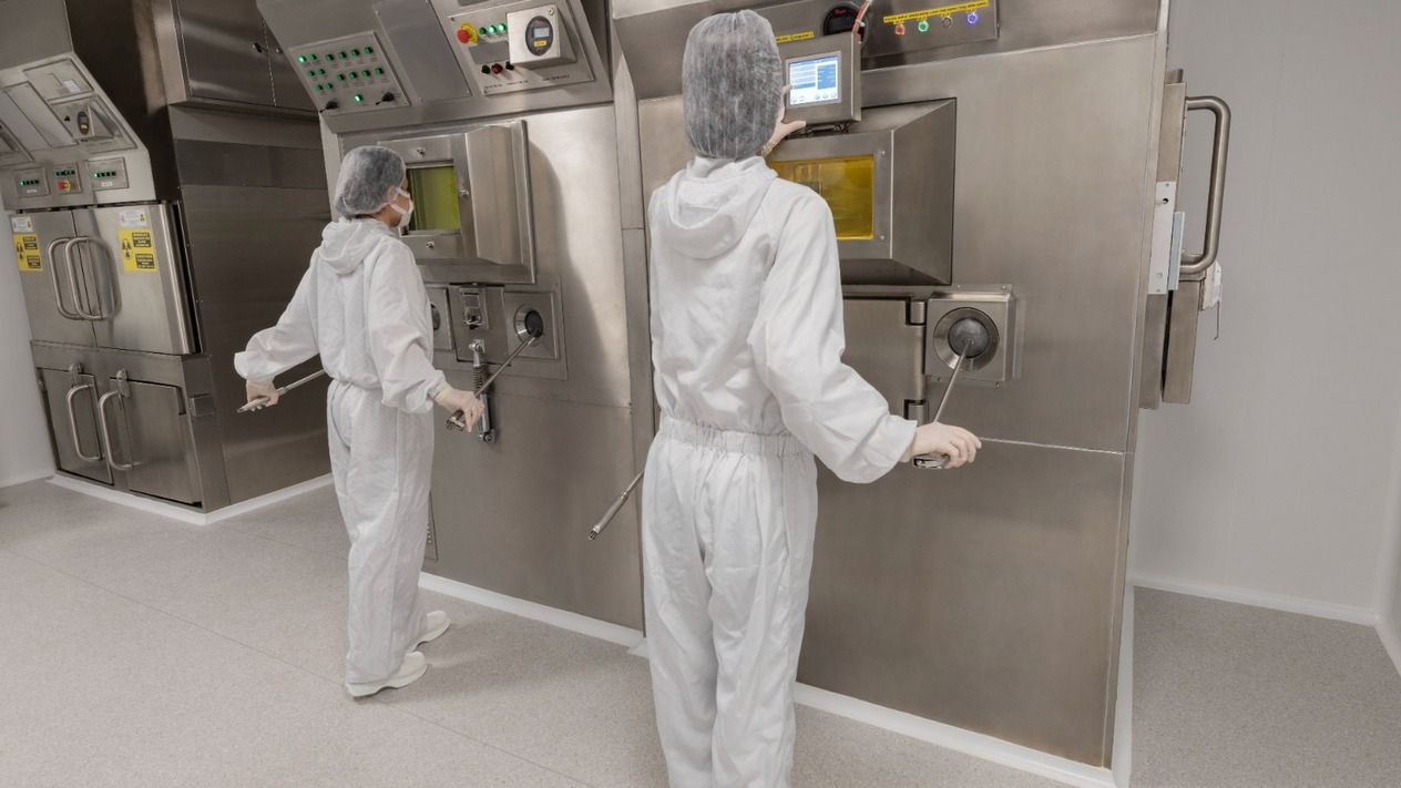 Eczacıbaşı-Monrol'u Fransız Curium satın aldı