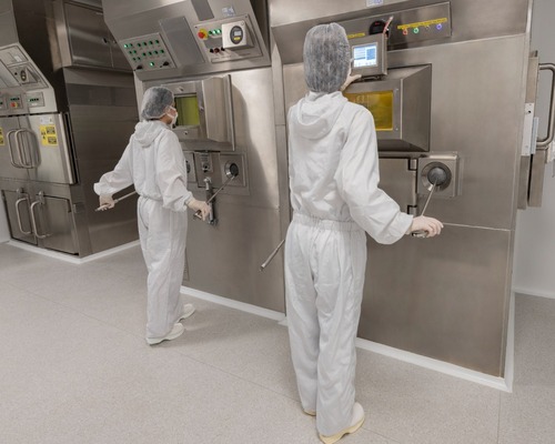 Eczacıbaşı-Monrol'u Fransız Curium satın aldı