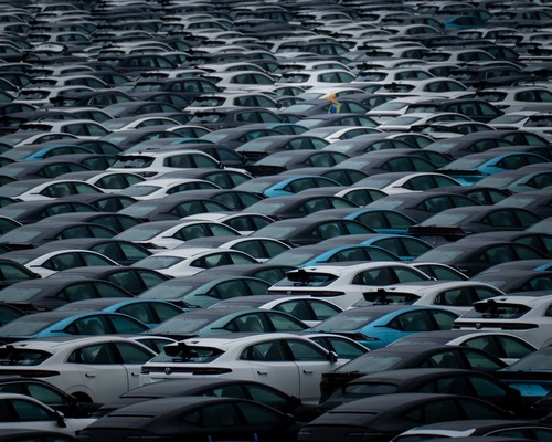 Elektrikli araç satışları belirsizliklerine rağmen nisanda yüzde 29 arttı