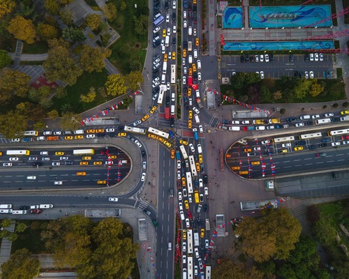 Elektrikli ve hibrit araçların pazar payı yüzde 43’e yaklaştı