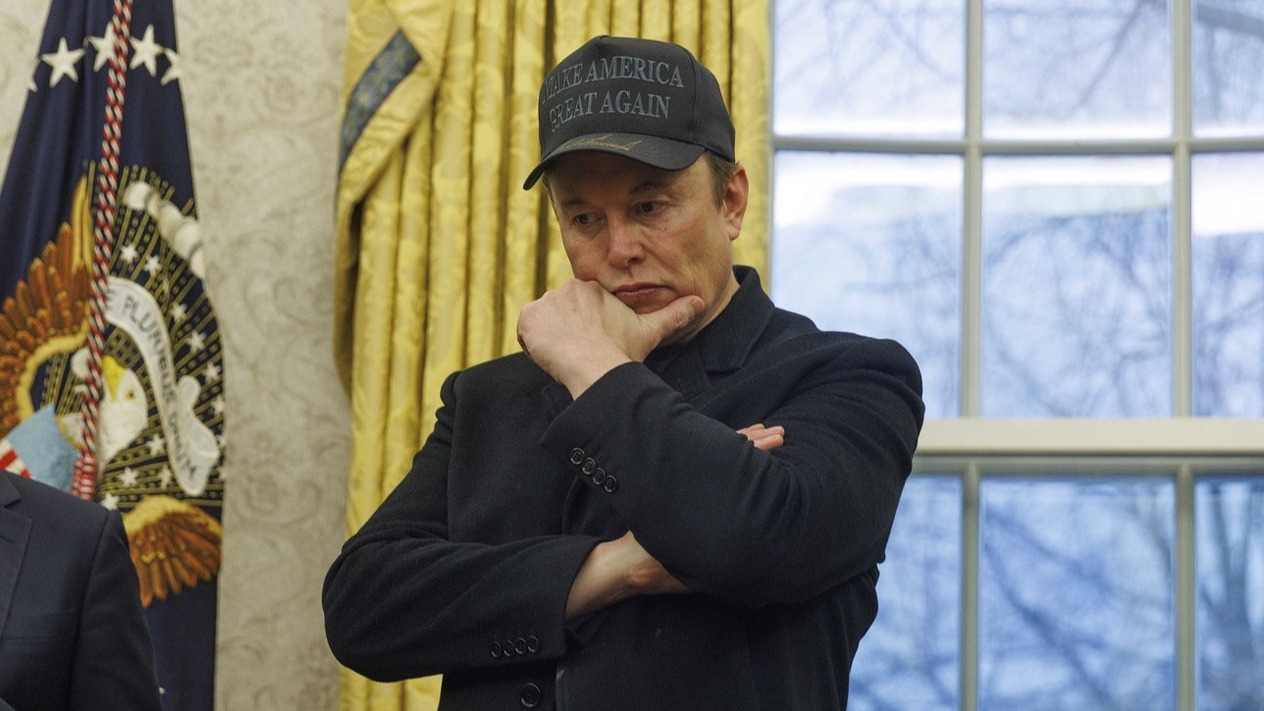 Elon Musk bu ay 43 milyar dolar kaybetti