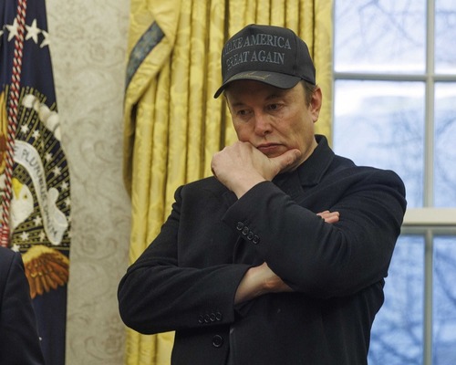 Elon Musk bu ay 43 milyar dolar kaybetti