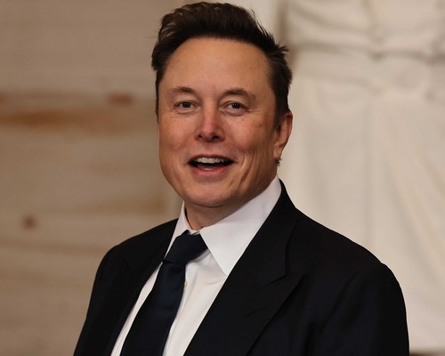 Elon Musk’ın 30 milyar dolarlık hisse primine Tesla onayı