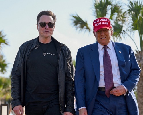 Elon Musk'ın bir yıllık özel jet seyahatleri, derinleşen siyasi bağlarını ortaya koyuyor