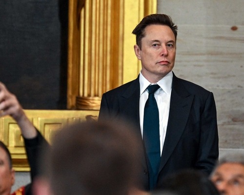 Elon Musk’ın serveti 50 milyar dolar düştü: SpaceX’te satış dalgası