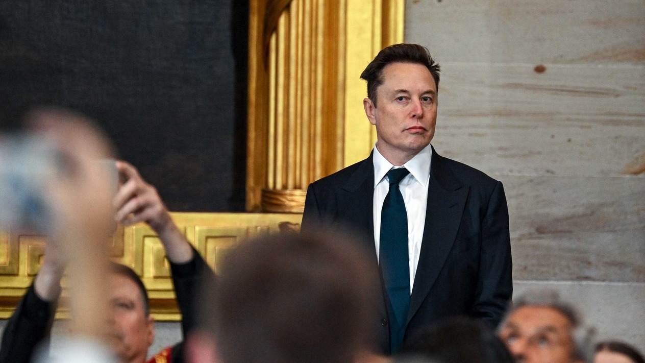 Elon Musk mali durumunu kamuoyuna açıklamaktan nasıl kurtuldu?