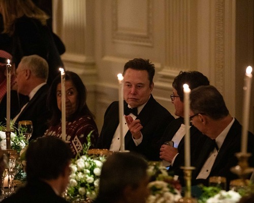Elon Musk’tan Billie Eilish’in eleştirilerine yanıt