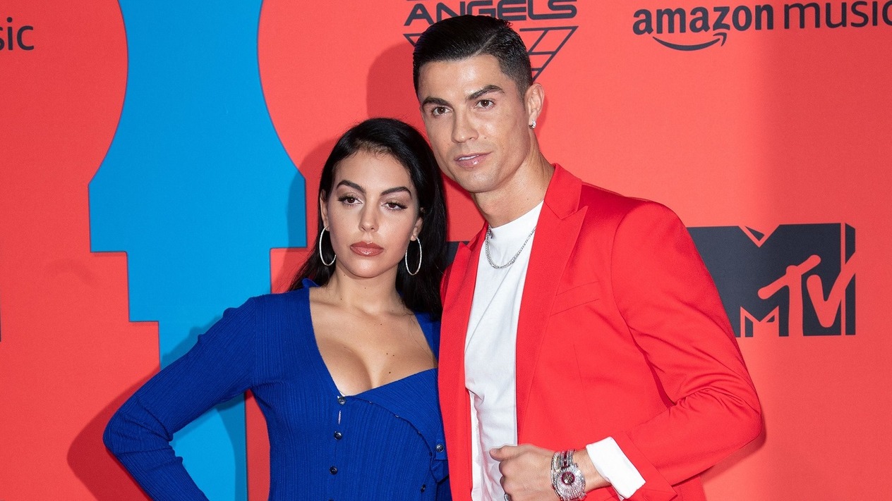 En pahalı evlilik teklifi yüzükleri: Ronaldo’nun 50 karatlık tercihi