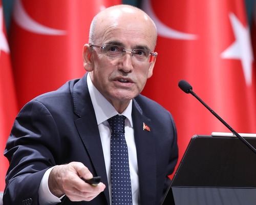 Enflasyonda düşüş beklentisi sürüyor: Şimşek'ten yıl sonu tahmini