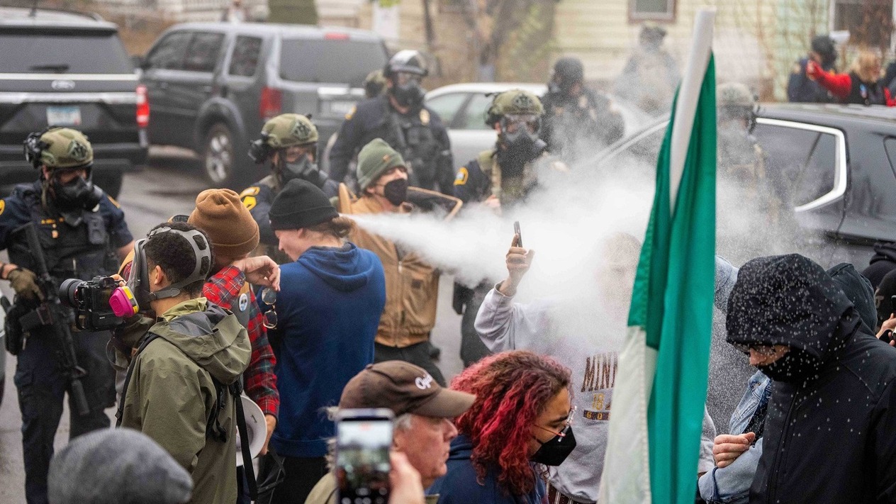 Eski bankacı Warren Kanders savunma şirketiyle milyarder oldu