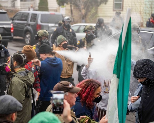 Eski bankacı Warren Kanders savunma şirketiyle milyarder oldu