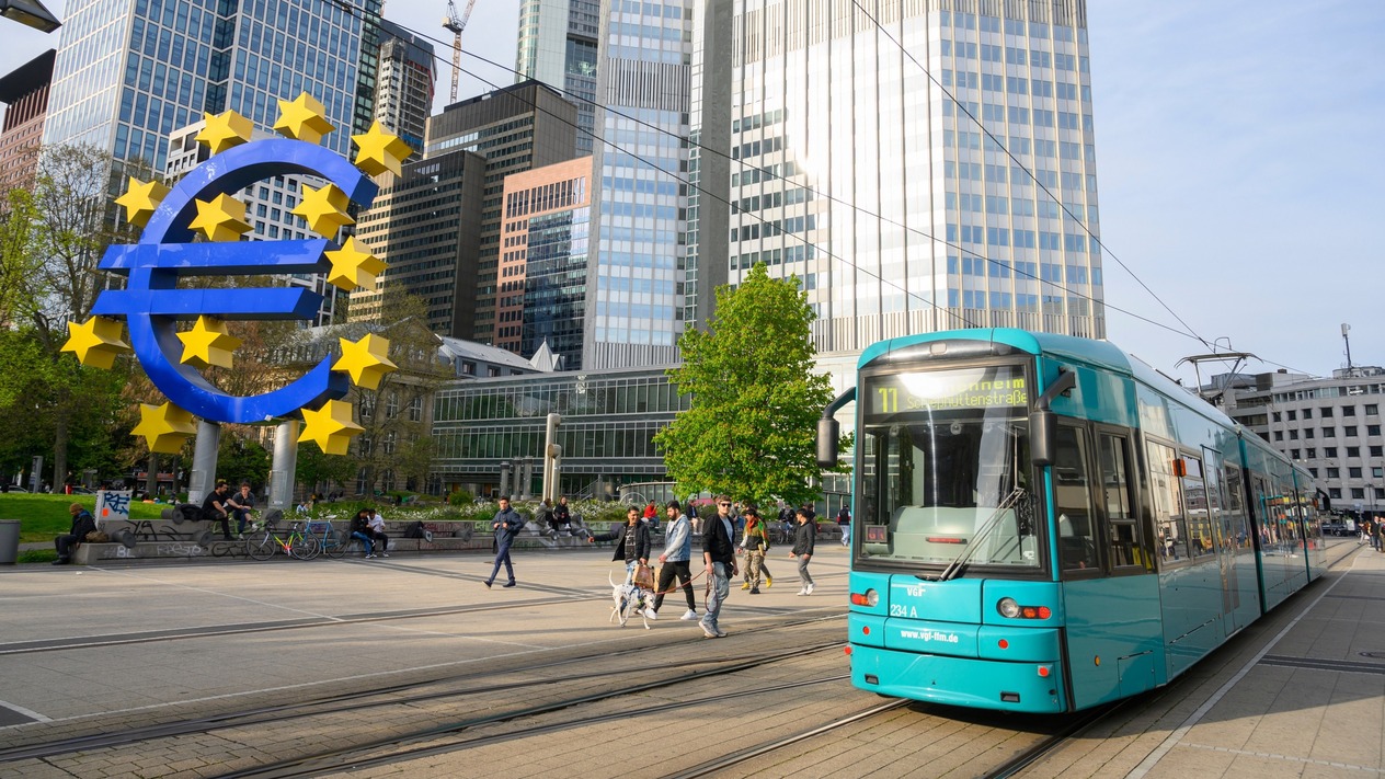 Euro Bölgesi’nde yatırımcı güveni kasımda geriledi