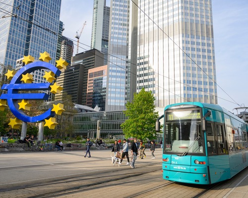 Euro Bölgesi’nde yatırımcı güveni kasımda geriledi