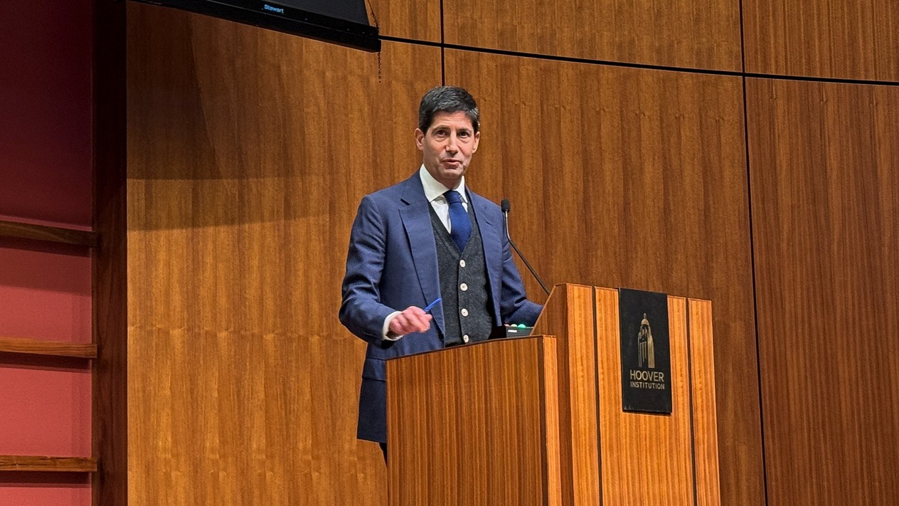 Fed başkanı adayı Warsh Senato onayı için gerekli belgeleri sundu