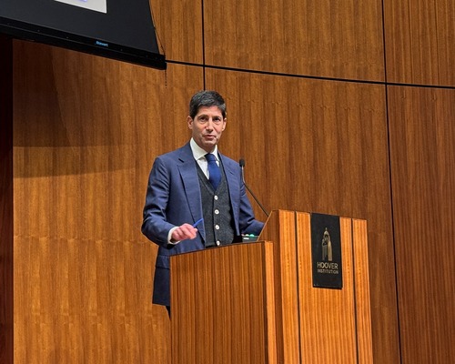 Fed başkanı adayı Warsh Senato onayı için gerekli belgeleri sundu