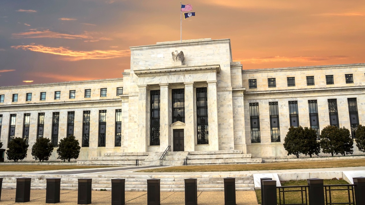 Fed’den net mesaj: Enflasyon düşmeden indirim yok