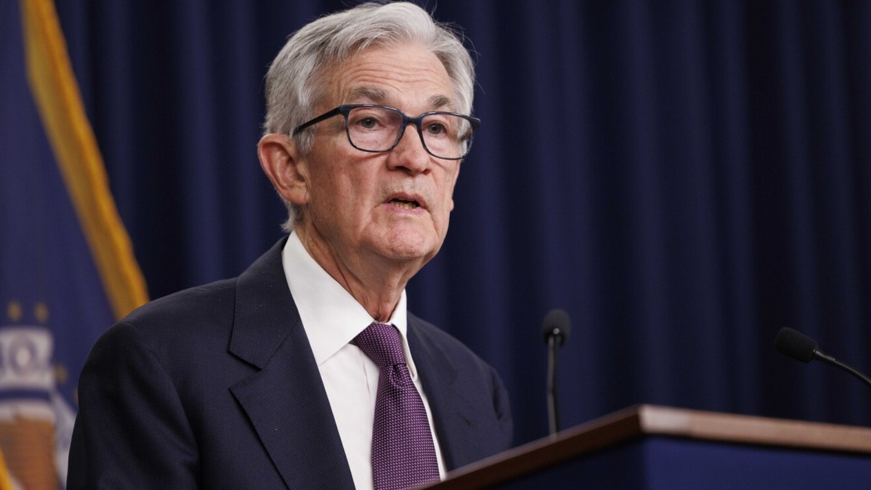 Fed faizleri sabit tuttu, Powell tarife etkisini geçici olarak değerlendirdi