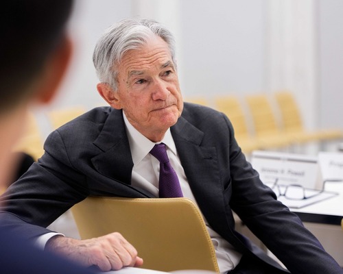 Fed'in önündeki zorlu yol: Belirsizlik ve siyasi baskılar