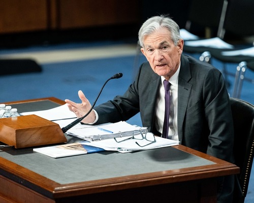 Fed Trump’a rağmen yine faizi düşürmedi