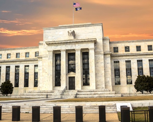 Fed tutanakları: Orta Doğu gerilimi faiz politikasını iki uca çekiyor