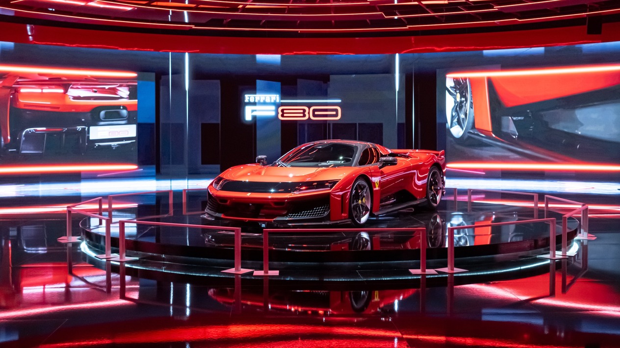 “Ferrarisini Satan Adam”: İş dünyasına mesajlar