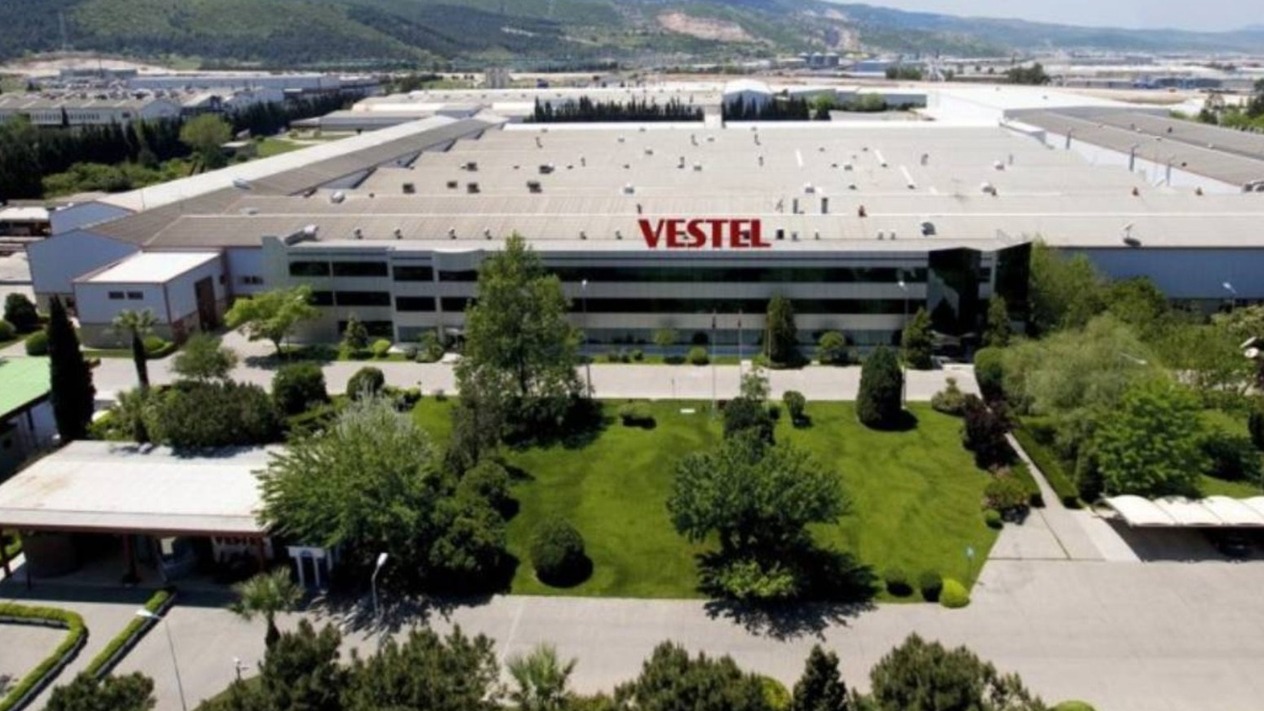 Fitch, Vestel Elektronik'in kredi notunu düşürdü
