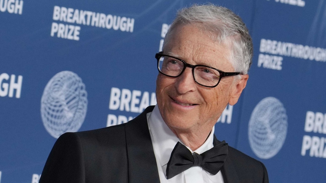 Forbes servetleri yeniden hesapladı: Bağış yapmasalardı kim en zengin olurdu?