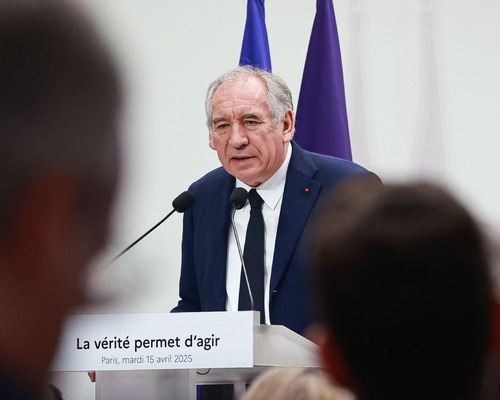 Fransa’da kriz, Avrupa’da çatlak: Türkiye için ne demek?