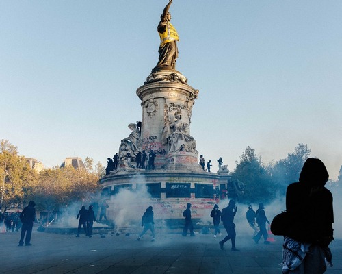 Fransa’daki gösteriler Avrupa’da protestoları alevlendirdi