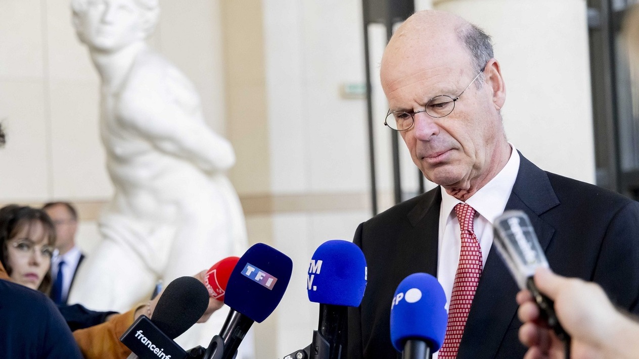 Fransa Mali Bakanı Macron’un ihtiyacı olan soğuk kanlılığı sağlıyor