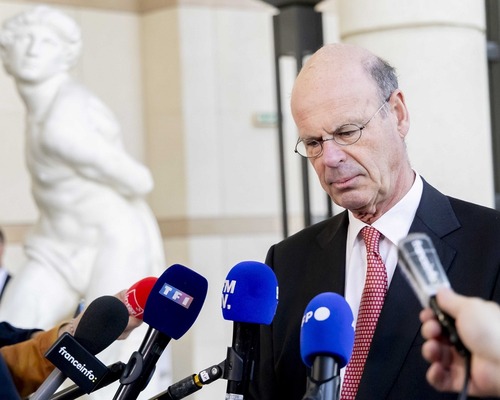 Fransa Mali Bakanı Macron’un ihtiyacı olan soğuk kanlılığı sağlıyor