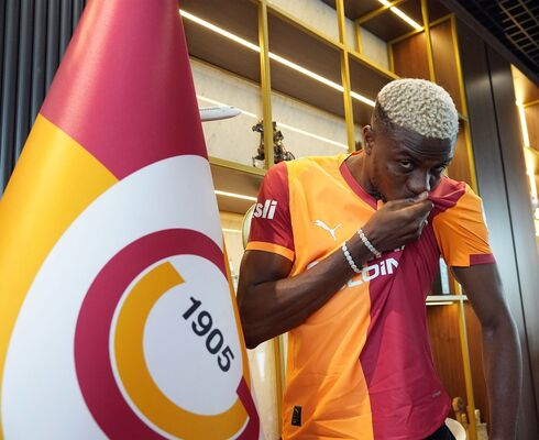 Galatasaray'ın Osimhen transferi rekorları alt üst etti