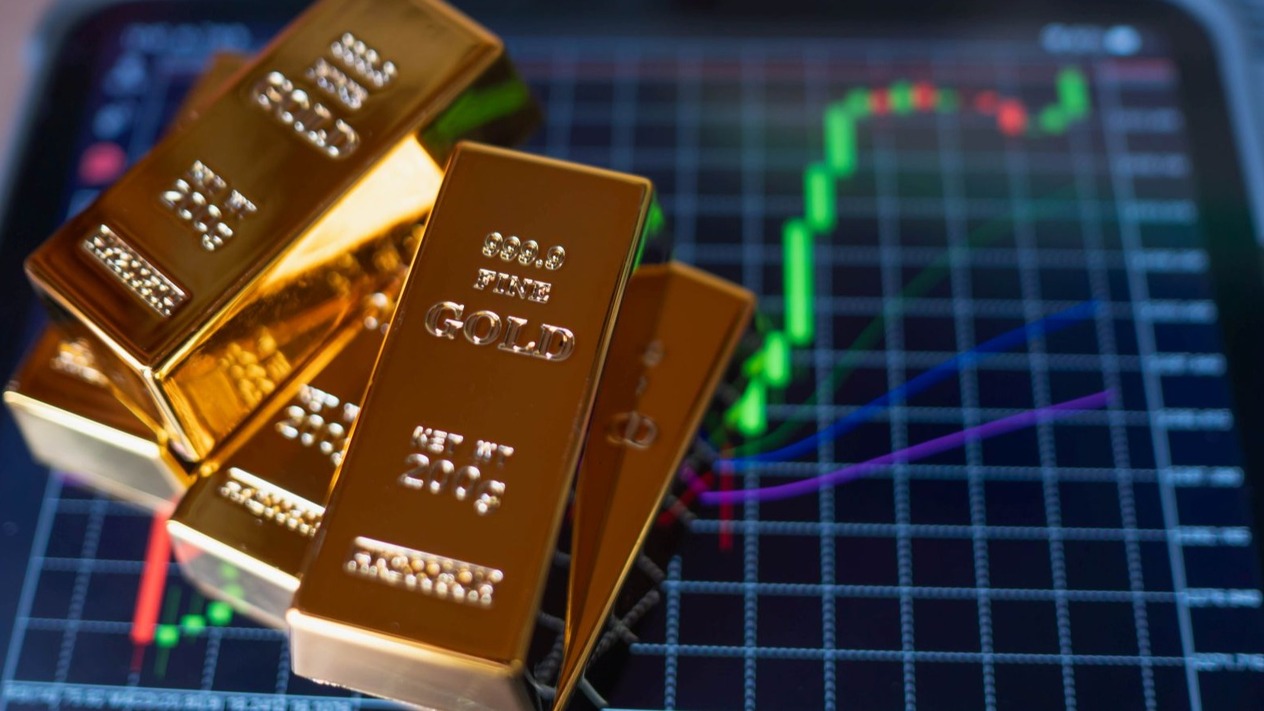 Goldman: Fed'e olan güven sarsılırsa altın 5 bin dolara ulaşabilir