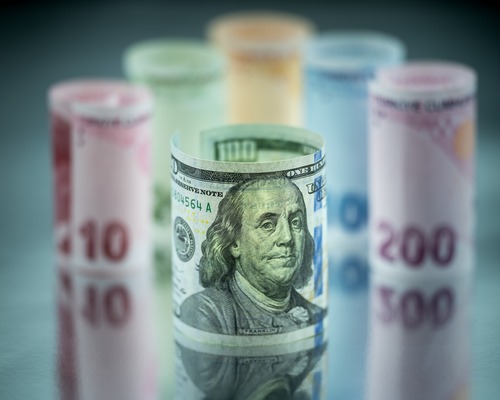 Goldman Sachs dolar/TL tahminini değiştirmedi