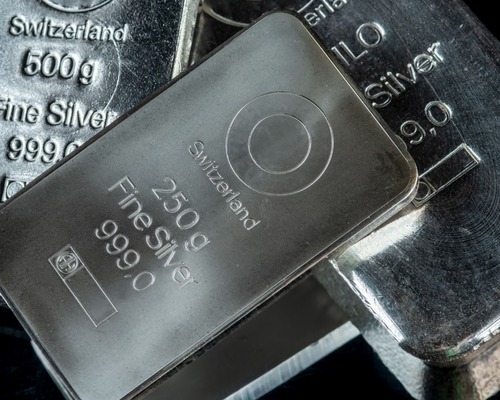 Goldman Sachs’tan gümüş uyarısı: Altın kadar istikrarlı değil