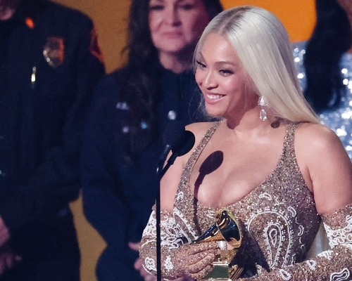 Grammy 2025: Beyonce yılın albümü ödülüyle tarihe geçti