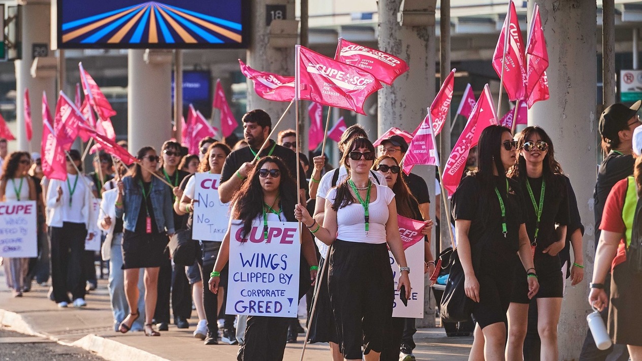 Grev krizi: Air Canada tüm uçuşlarını askıya aldı