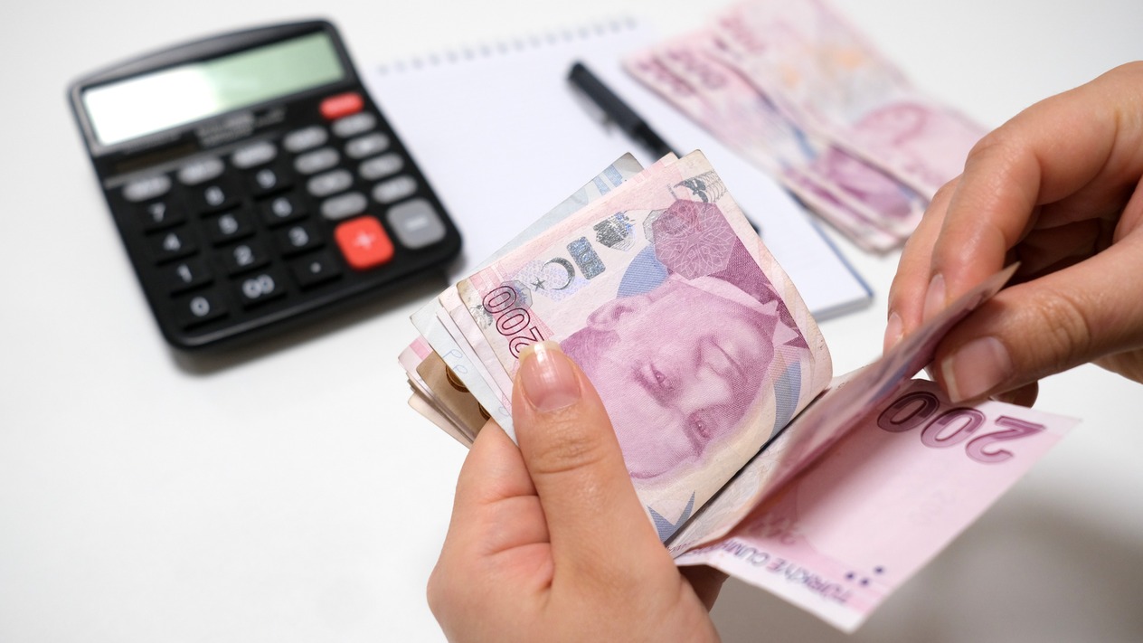 GSMH 44 trilyon lirayı geçti