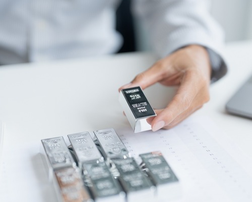 Gümüş altından daha hızlı yükseliyor